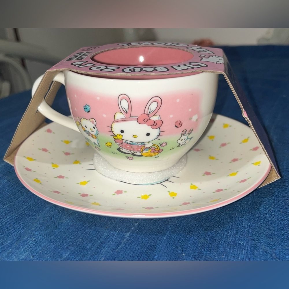 Hello Kitty Pink Holiday Easter Bunny Teacup & Plate Set NEW NWT